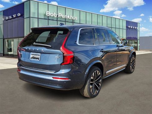 New 2026 Volvo XC90 B6 Plus w/ Protection Package Premier image 28