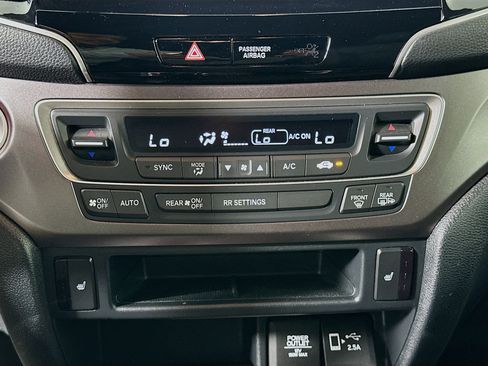 Used 2023 Honda Passport EX-L image 23