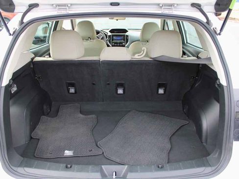 Used 2019 Subaru Impreza 2.0i w/ Eyesight image 18