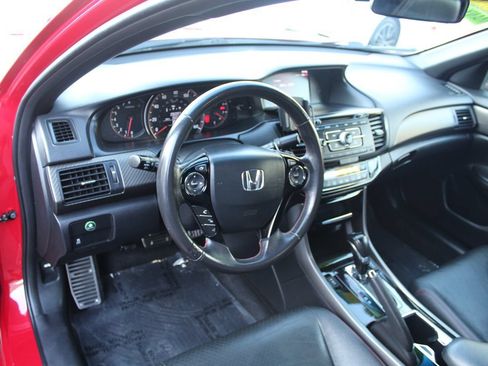 Used 2017 Honda Accord Sport Special Edition image 17