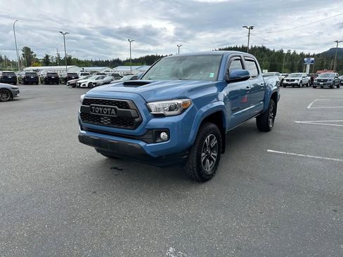 Used 2019 Toyota Tacoma TRD Sport w/ Technology Package AWD/4WD image 6