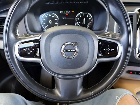 Used 2018 Volvo XC90 T5 Momentum w/ Convenience Package AWD/4WD image 56