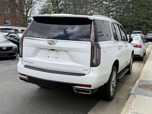 Used 2023 Cadillac Escalade Premium Luxury image 4