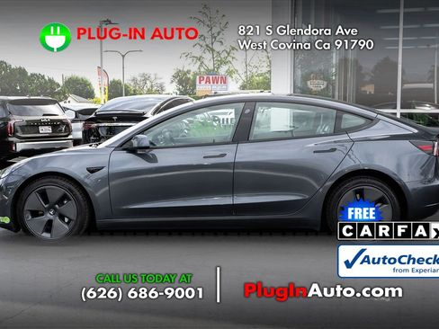 Used 2023 Tesla Model 3 Standard Range image 5