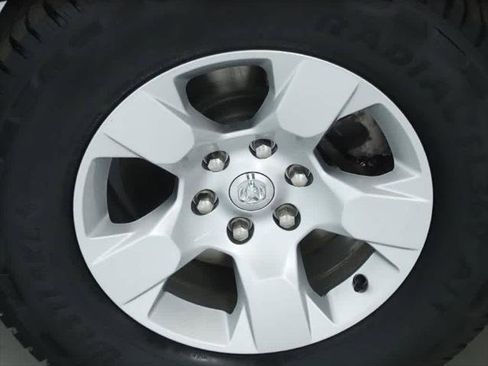 Certified 2023 RAM 1500 Big Horn image 38