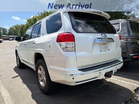 Used 2011 Toyota 4Runner SR5 RWD image 7