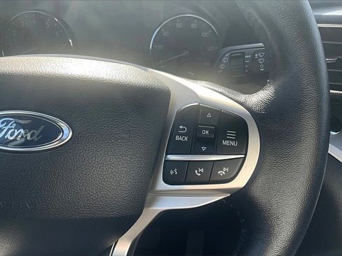 Used 2021 Ford Explorer XLT w/ Equipment Group 202A image 19