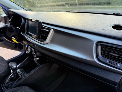 Used 2019 Kia Rio S image 19
