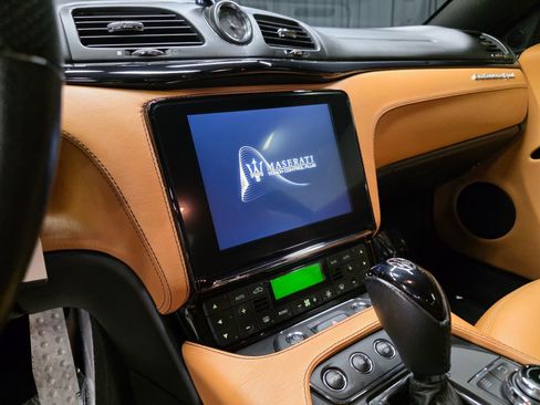 Used 2018 Maserati GranTurismo Sport image 25