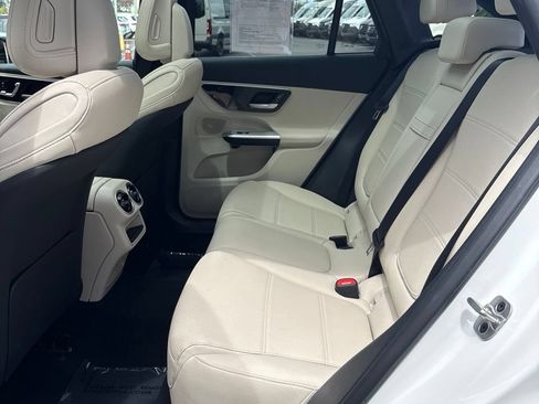 Certified 2026 Mercedes-Benz GLC 300 image 9