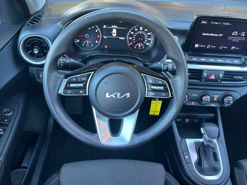 Used 2024 Kia Forte LXS FWD image 13
