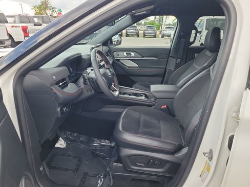 Used 2025 Ford Explorer ST RWD image 20