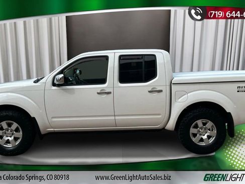 Used 2005 Nissan Frontier NISMO AWD/4WD image 2