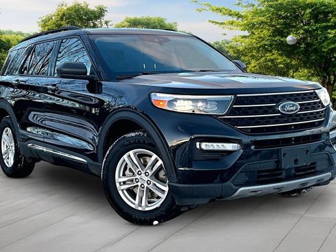 Certified 2023 Ford Explorer XLT w/ Equipment Group 202A image 1