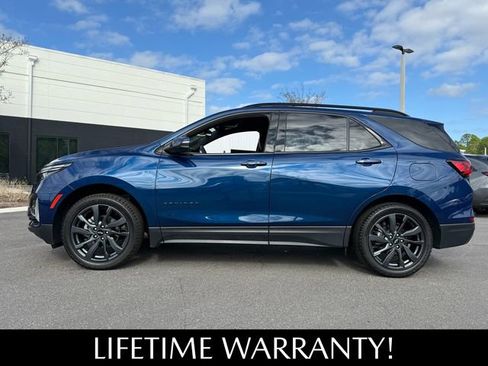 Used 2022 Chevrolet Equinox RS w/ RS Leather Package image 3