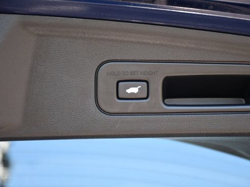 Used 2023 Acura MDX SH-AWD w/ Advance Package image 32