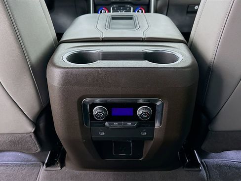 Used 2022 Chevrolet Tahoe LT RWD image 26