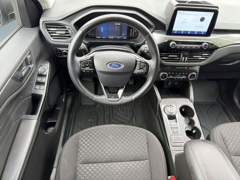 Certified 2023 Ford Escape Active AWD/4WD image 4