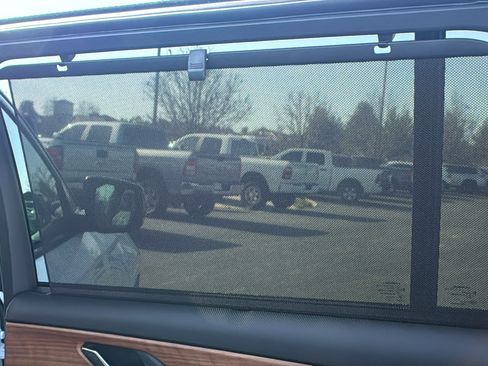 New 2025 Jeep Grand Cherokee L Summit image 17