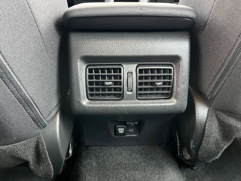 Used 2025 Toyota Camry LE image 23