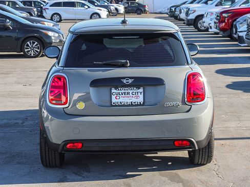Used 2023 MINI Cooper SE image 8