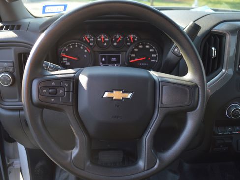 Used 2025 Chevrolet Silverado 1500 W/T w/ WT Value Package RWD image 14