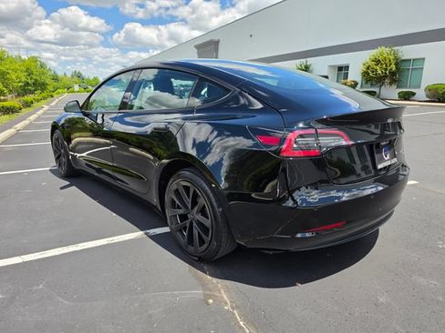 Used 2022 Tesla Model 3 Long Range AWD/4WD image 9