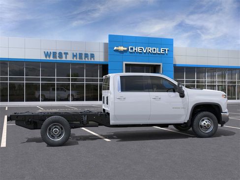 New 2026 Chevrolet Silverado 3500 W/T image 5