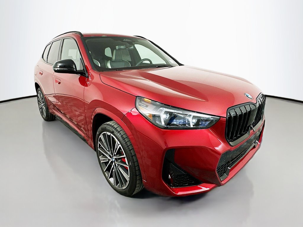 Used 2026 BMW X1 xDrive28i w/ Technology Package AWD/4WD image 3