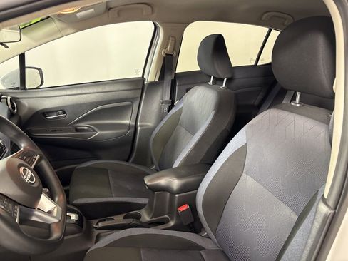 Used 2025 Nissan Versa SV w/ Trunk Package FWD image 26