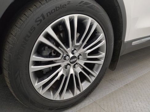 Used 2016 Lincoln MKX Reserve w/ Technology Package image 31