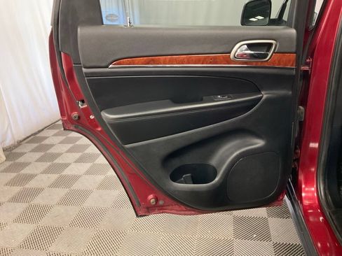 Used 2013 Jeep Grand Cherokee Limited w/ Trailer Tow Group AWD/4WD image 34