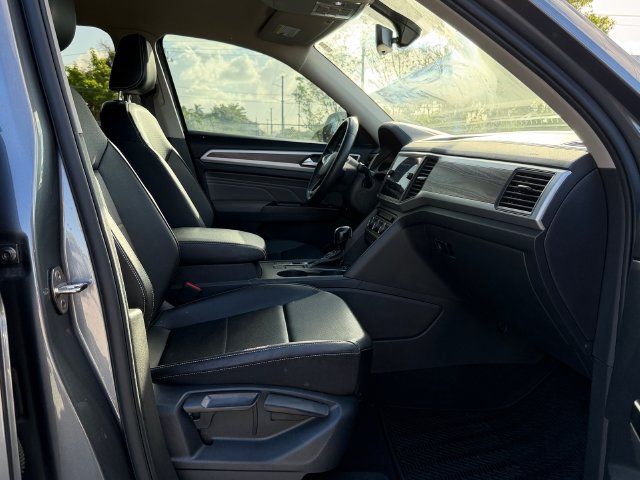 Used 2021 Volkswagen Atlas SE FWD image 18