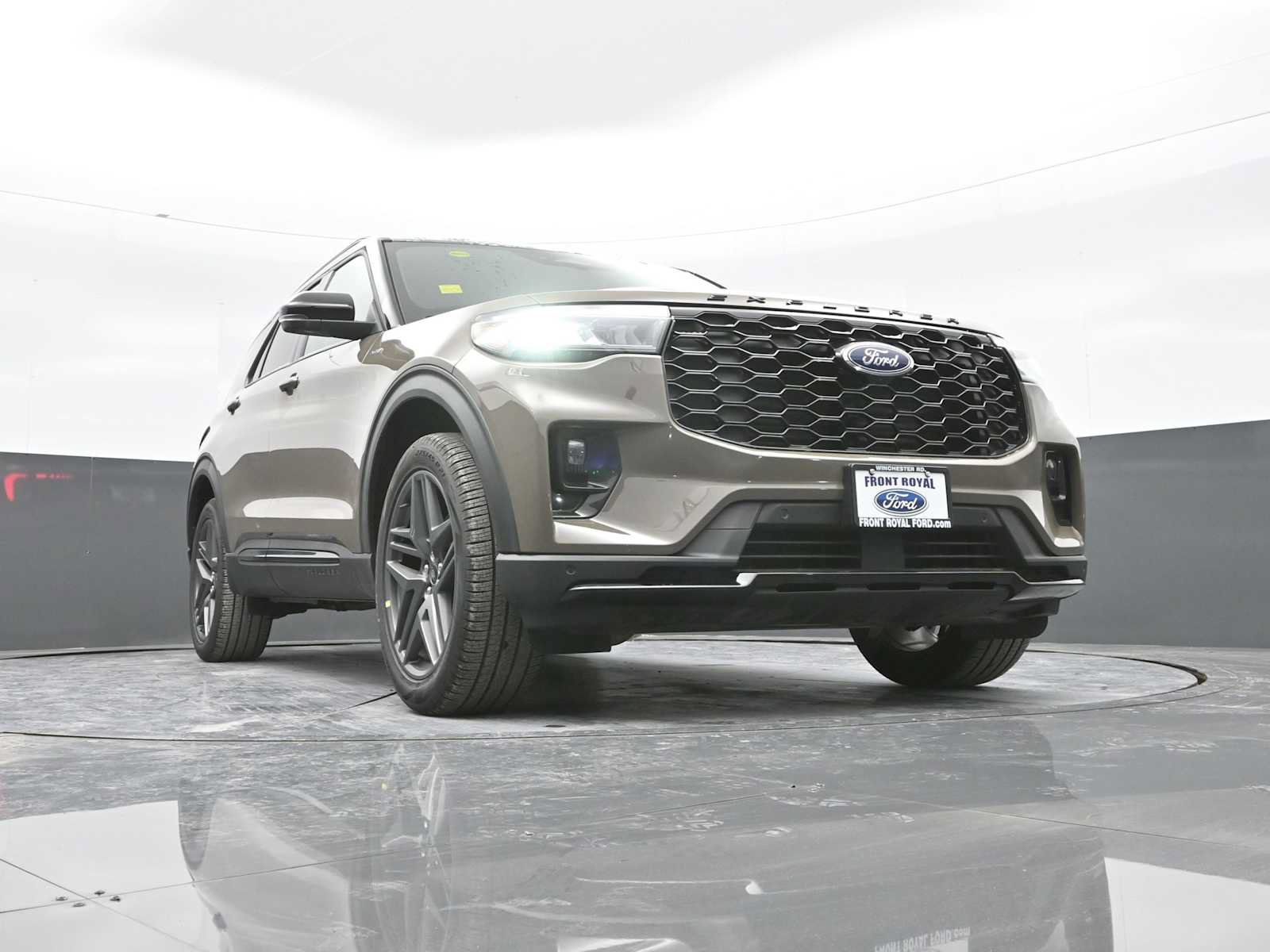 New 2026 Ford Explorer ST-Line w/ ST-Line Street Pack AWD/4WD image 60