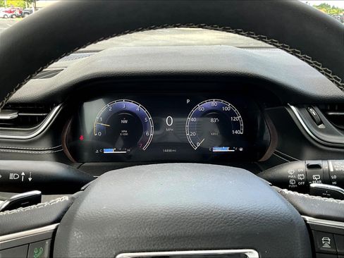 Used 2024 Jeep Grand Cherokee Laredo X w/ Luxury Tech Group I AWD/4WD image 13