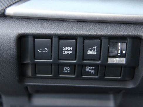 Used 2023 Subaru Forester Premium image 30