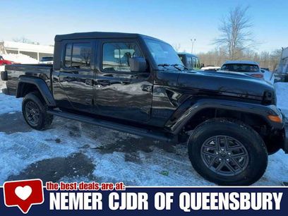 New 2026 Jeep Gladiator Sport