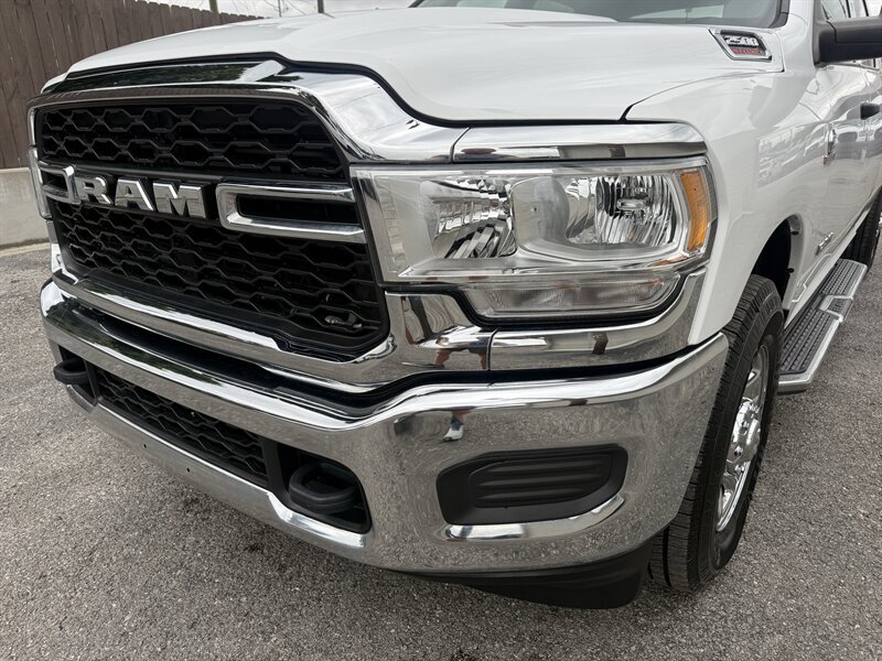 Used 2022 RAM 2500 Tradesman w/ Chrome Appearance Group RWD image 17