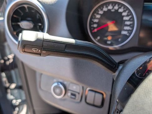 Used 2025 Mercedes-Benz Sprinter 2500 image 25