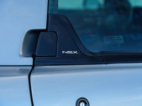 Used 1999 Acura NSX T RWD image 12