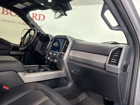 Used 2022 Ford F350 Platinum image 17