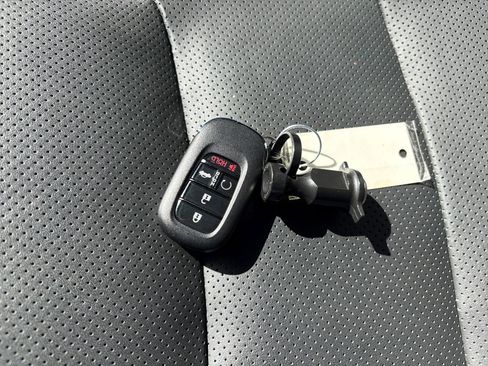 Used 2023 Honda Accord Sport image 29