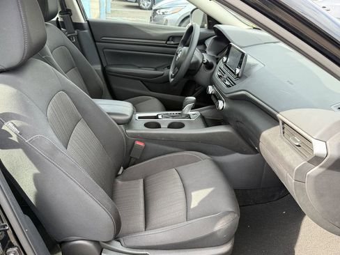 Certified 2024 Nissan Altima 2.5 S FWD image 25