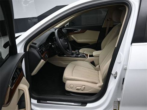 Used 2023 Audi A4 2.0T Premium w/ Convenience Package image 9