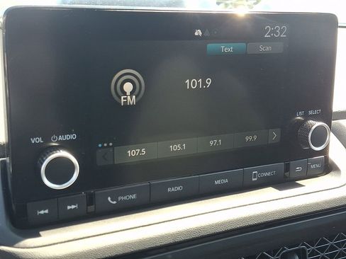 Used 2023 Honda Accord EX image 17