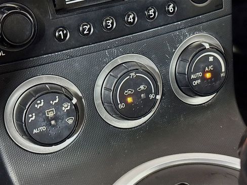 Used 2005 Nissan 350Z Touring image 17