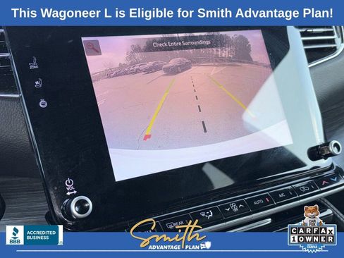 Used 2024 Jeep Wagoneer L Series II RWD image 18