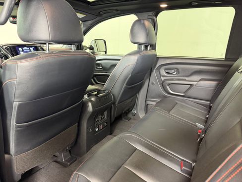 Used 2021 Nissan Titan PRO-4X w/ Pro-4x Convenience Package AWD/4WD image 22