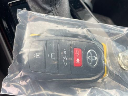 Used 2025 Toyota Camry XSE FWD image 13