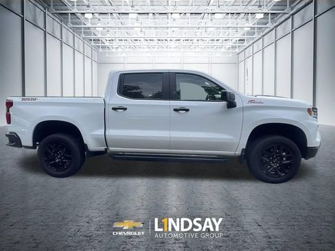 Used 2026 Chevrolet Silverado 1500 LT Trail Boss w/ Convenience Package II AWD/4WD image 9